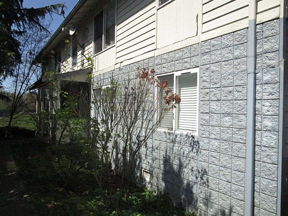 2nd image of 701 N 1st St Unit A