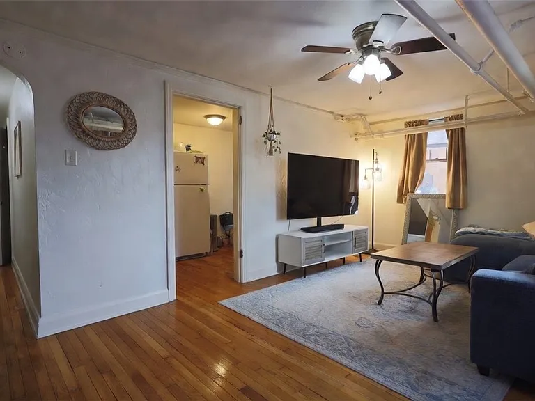 50 Academy Ave #31 — Photo 3