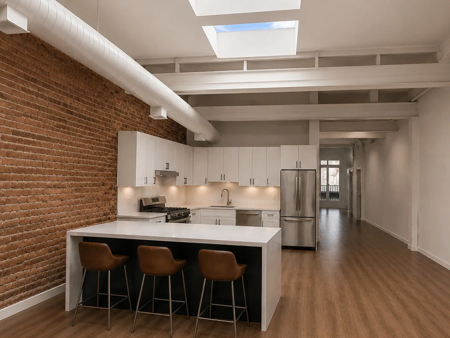 3 bed, 2.5 bath, 2000 sqft, $6,200 — Photo 4