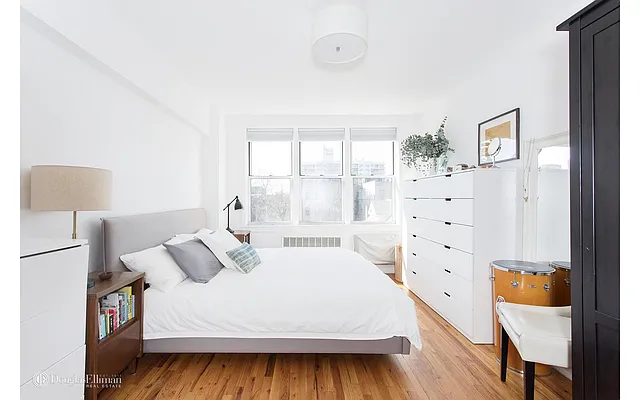Sold by Douglas Elliman | media 13
