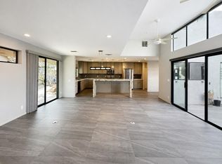 4 Saturn Cir, Rancho Mirage, CA 92270