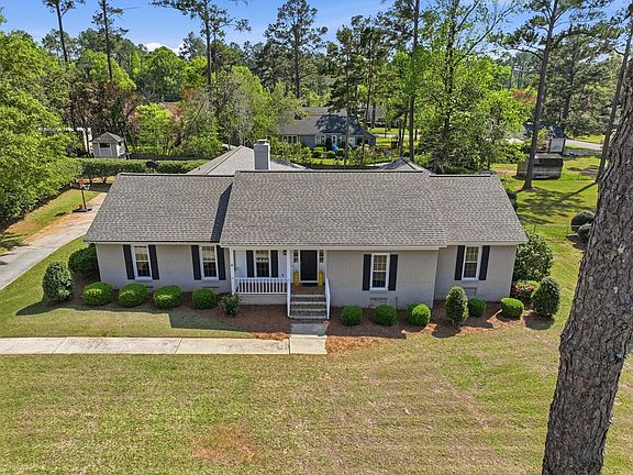 4th image of 2220 Wallington Dr