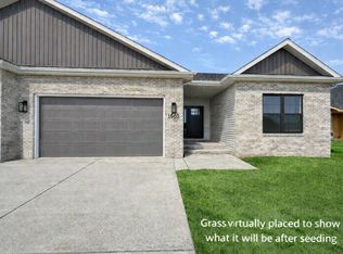 1605 Ambleside Dr, Springfield, IL 62711
