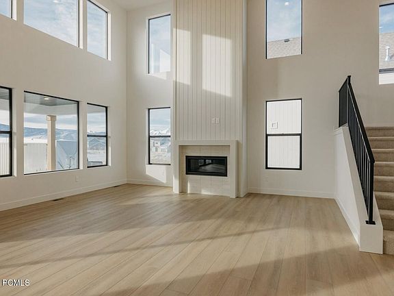 2nd image of 2878 E Hayloft Ln