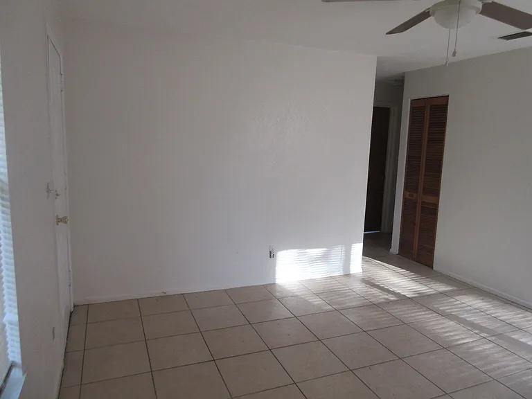 787 Orange St — Photo 23