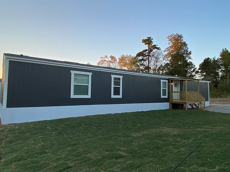 454 Mount Pleasant Rd #6 — Photo 1
