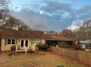 88 Pleasant Ave, Centereach, NY 11720