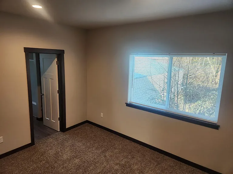 225 Penny Ave #A — Photo 6