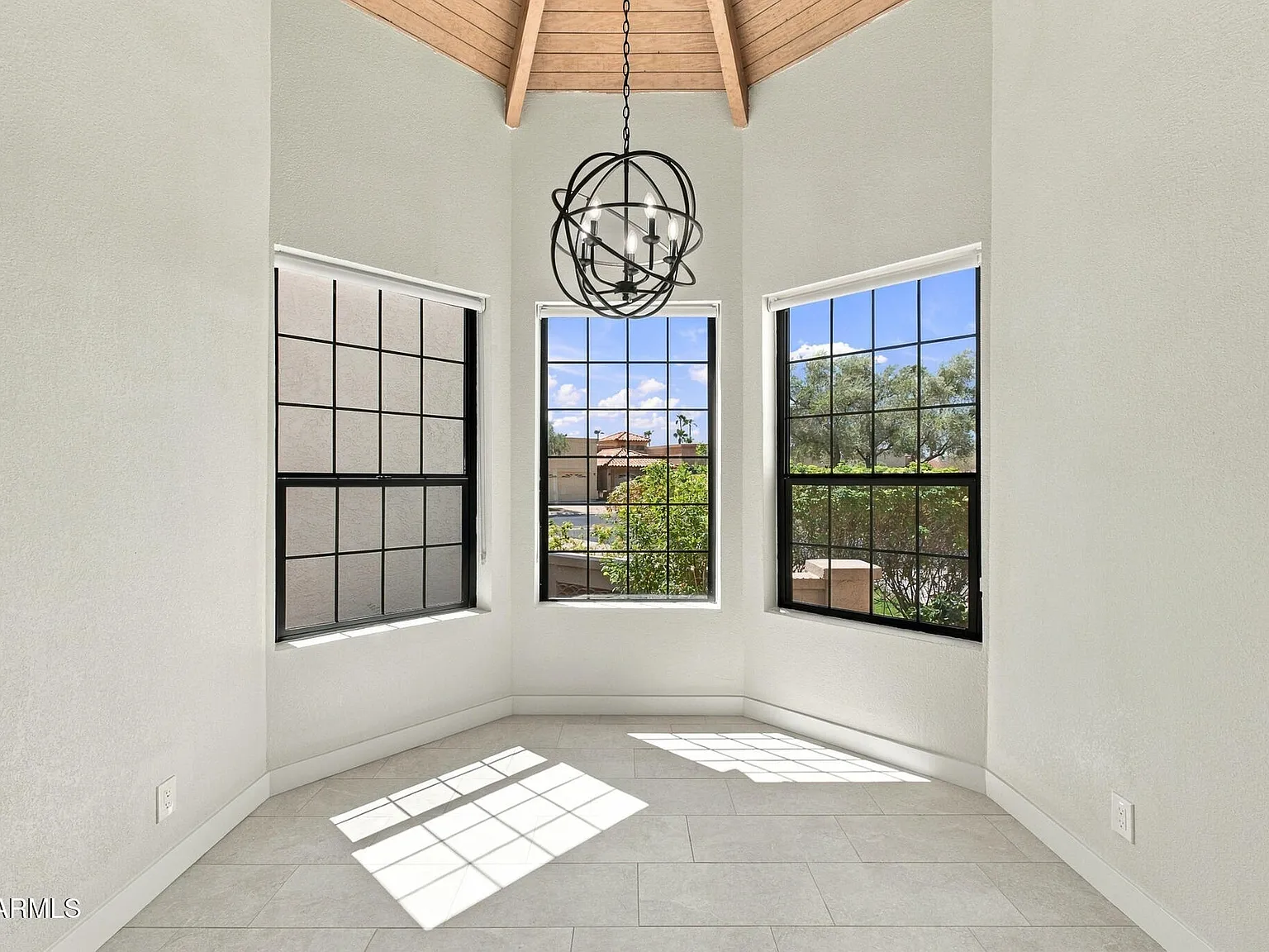 3 bed, 3.0 bath, 2187 sqft, $3,950 — Photo 4