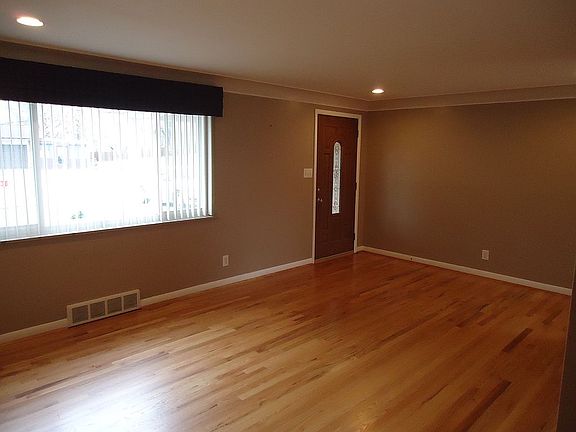 3rd image of 8702 Eldora Dr