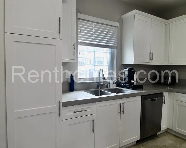 11007 Evelyn Way — Photo 8