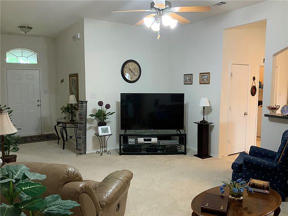 2nd image of 1121 Grace Dr