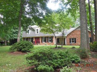 5412 Edenfield Dr, Kernersville, NC 27284