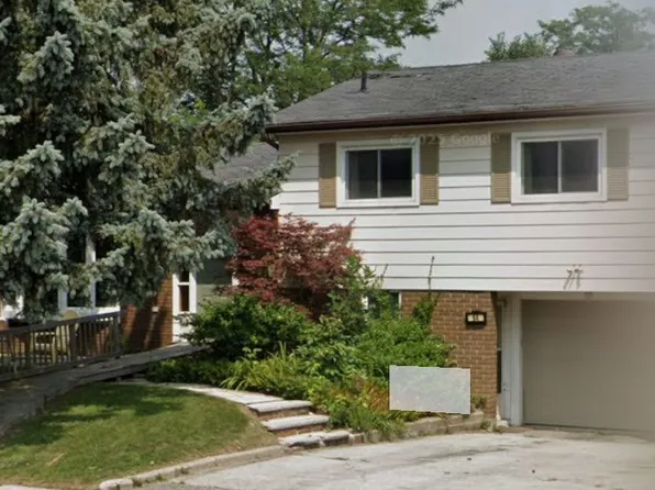 64 Parkway Ave, Markham, ON L3P 2G6