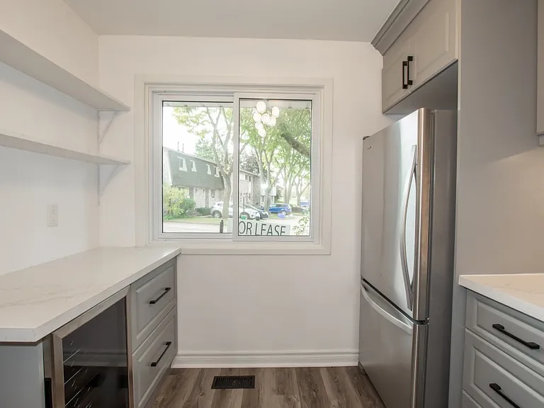 5815 Swayze Dr #17 — Photo 4