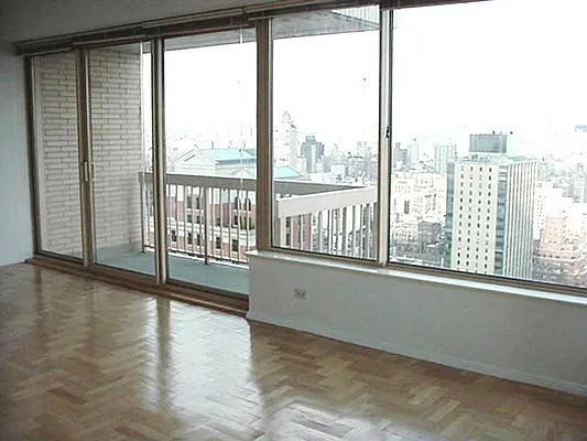 Rented by Treasure NY Inc | media 16