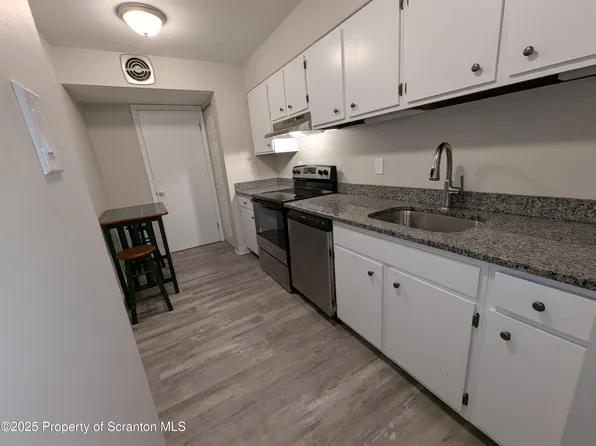 220 Linden St APT 301, Scranton, PA 18503