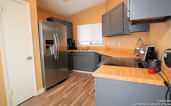 3rd image of 4150 Sunrise Terrace Dr