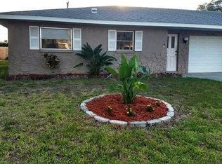 2030 Northampton St, Venice, FL 34293