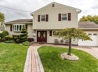 59 Dundee Ave, Iselin, NJ 08830