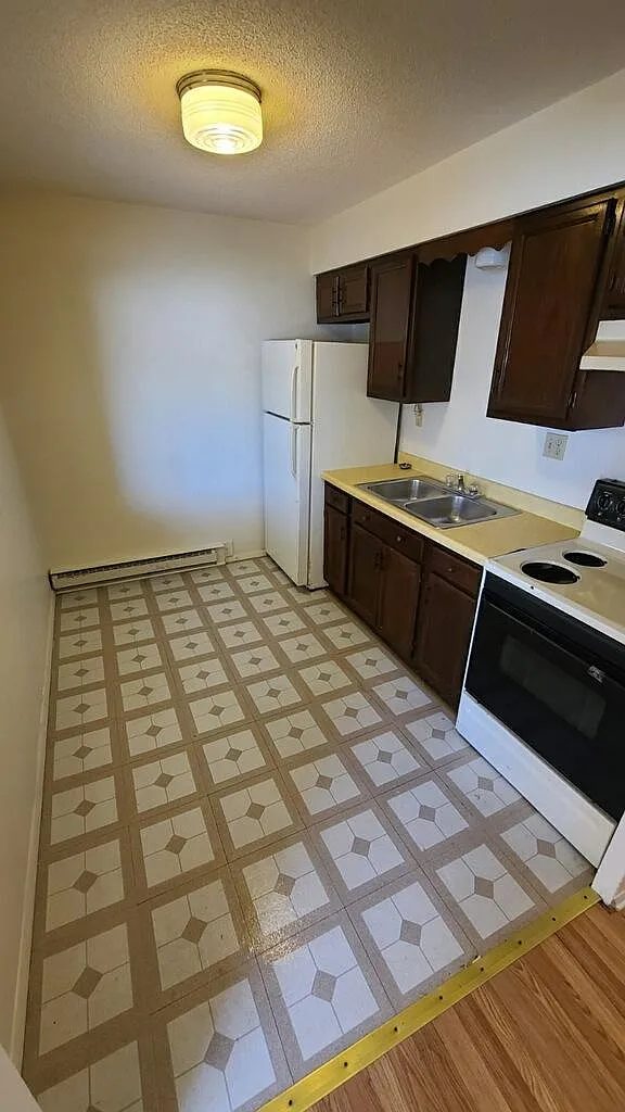 1 bed, 650 sqft, $795 — Photo 2