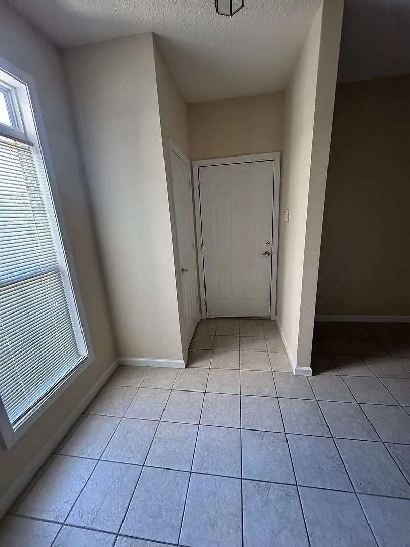 Avera - Ascot — Photo 3