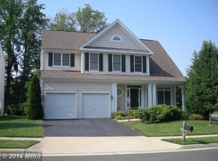 13033 Pilgrims Inn Dr, Woodbridge, VA 22193