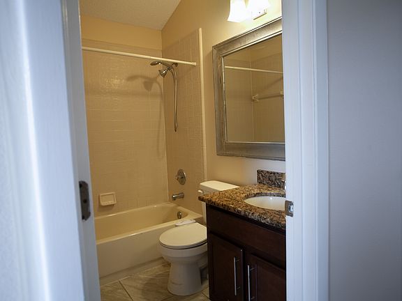 4th image of 2859 Burwood Ave