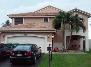 6220 Plymouth Ln, Davie, FL 33331