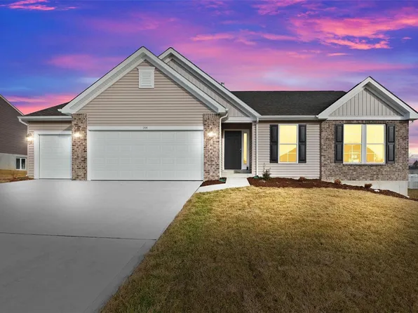 144 Winter Wheat Trl, Pacific, MO 63069