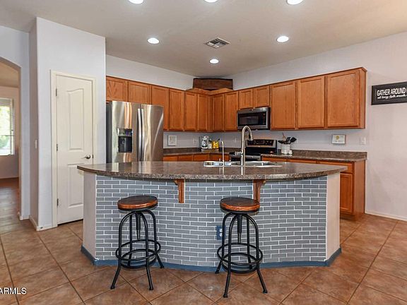 3rd image of 11929 W ALVARADO Road