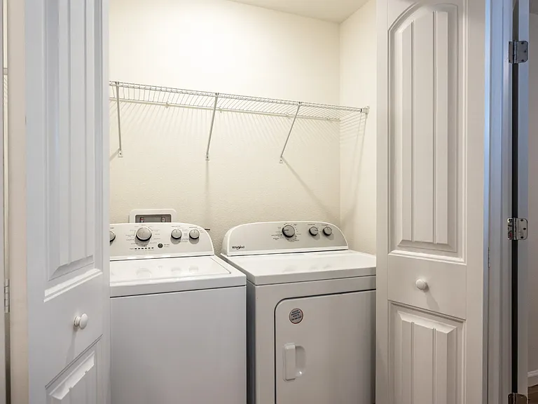 43 Freeland Ln — Photo 25
