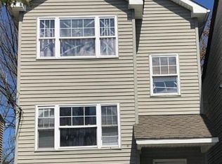 76 Arch St, Paterson, NJ