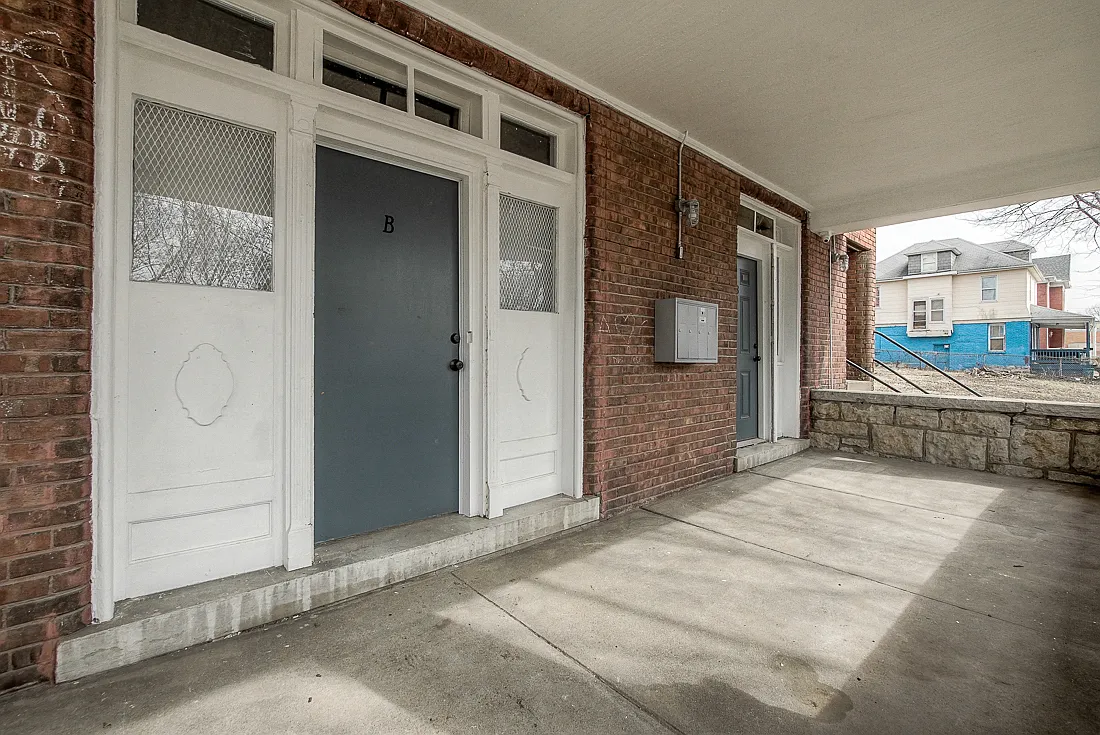 3226-3228 East 11th Street - 3226-... — Photo 2