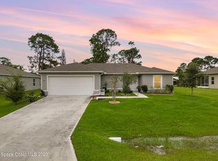 660 Cardinal St SE, Palm Bay, FL 32909