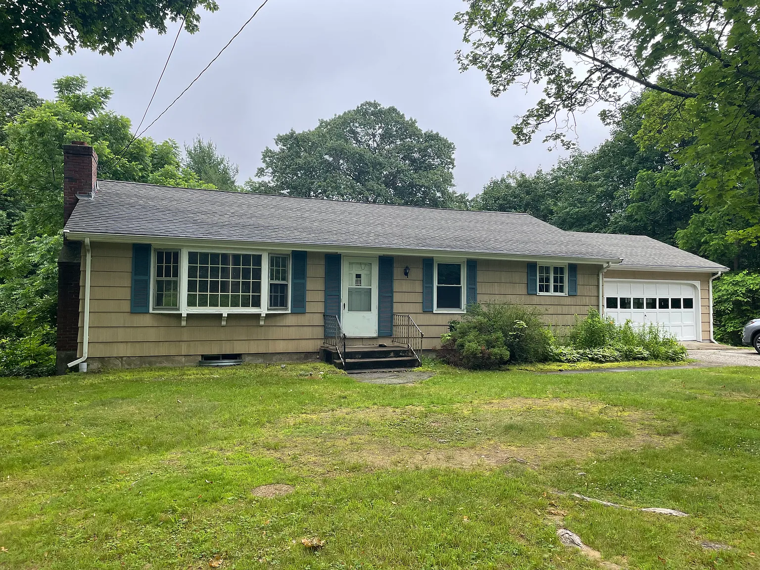4 bed, 1.5 bath, 1568 sqft, $4,200 — Photo 1