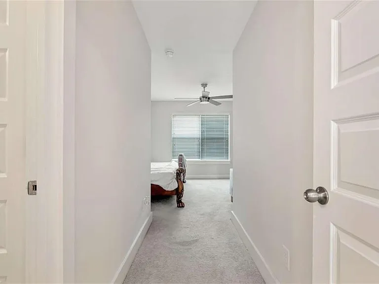 6968 Manchester Dr — Photo 42