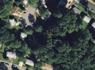 3805 Folsome Ct, Woodbridge, VA 22193