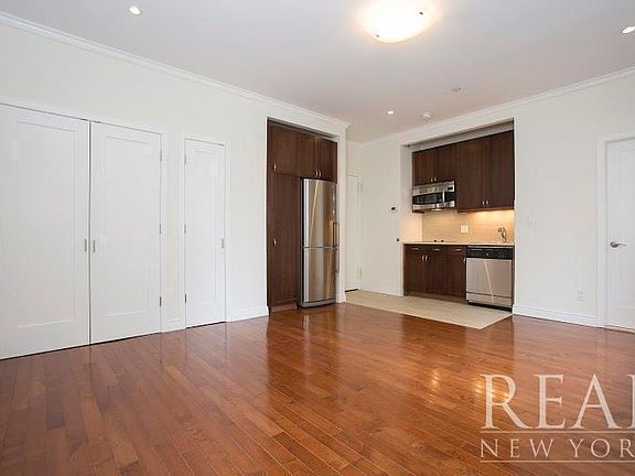 2nd image of 488 7th Ave APT 7H