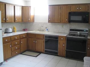 5 Cornelius Ln, Baldwin Place, NY 10505
