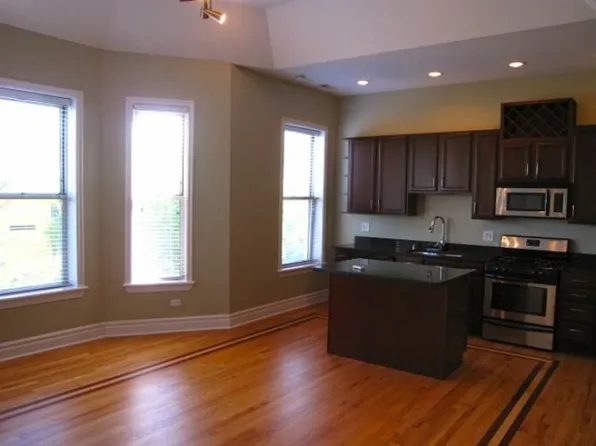 4858 S Prairie Ave #3N, Chicago, IL 60615