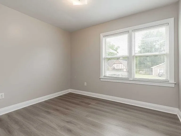 4600 Southern Pkwy — Photo 39