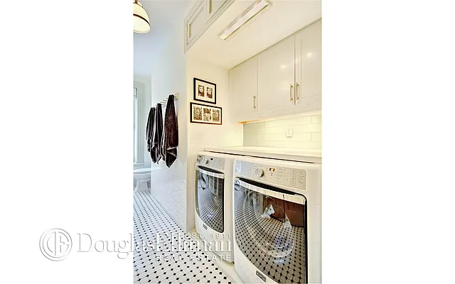 Sold by Douglas Elliman | media 19
