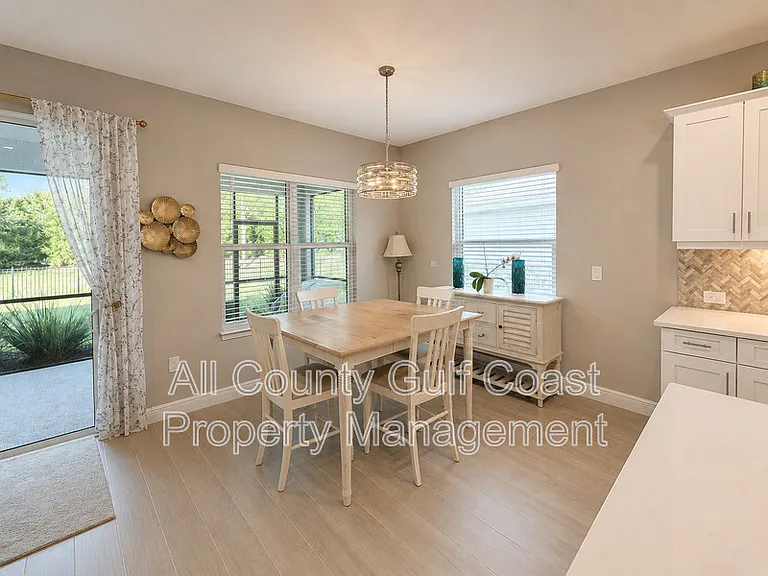 10194 Canaveral Cir — Photo 5