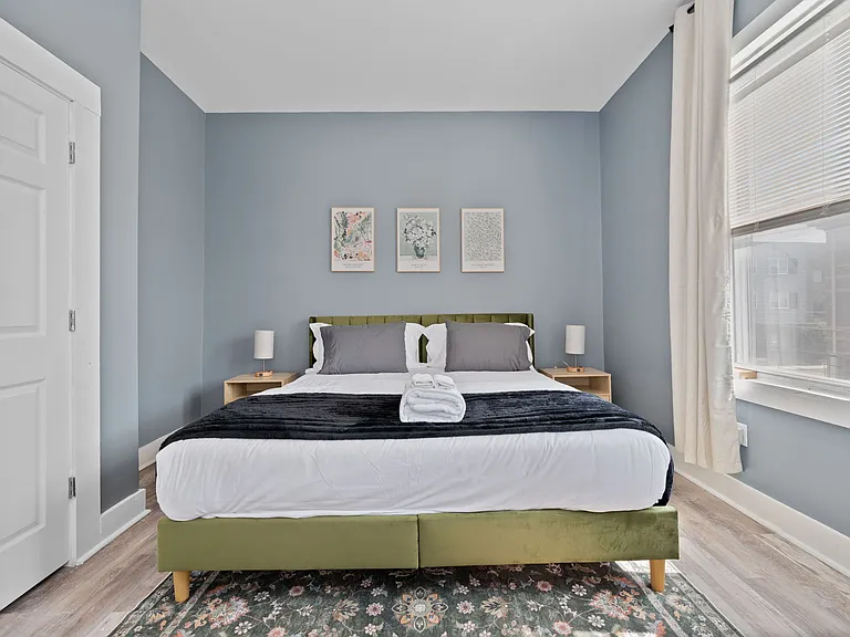 2413 Kenton St #2 — Photo 12