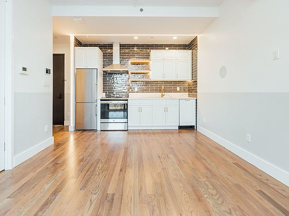 5th image of 115 Stanwix St #824