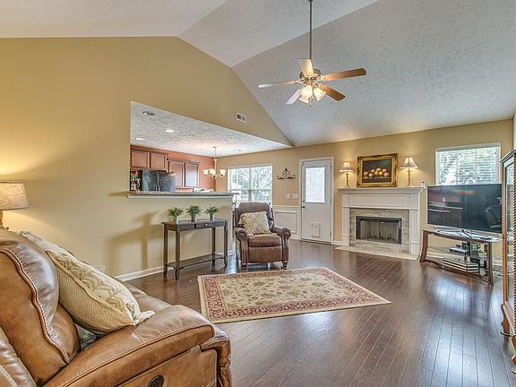 3rd image of 1214 Aretha Dr