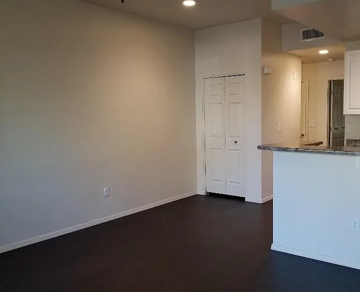Eastridge Apartments — Photo 40