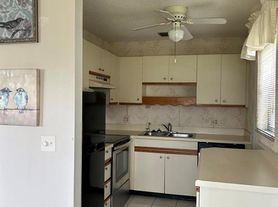 21 Lake Vista Trl