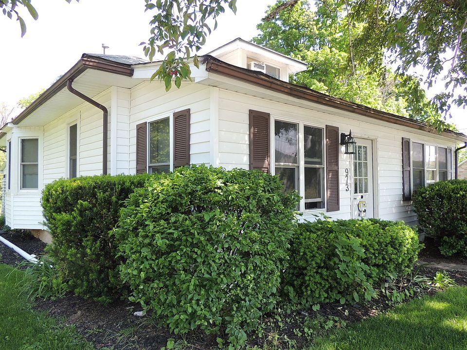 1st image of 971-973 W College Ave